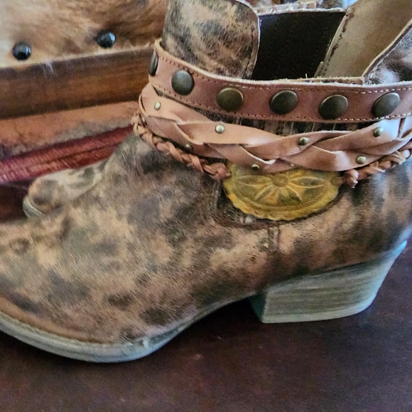 π΅ Circle G Sz 10.5 Booties - Picture 4 of 6